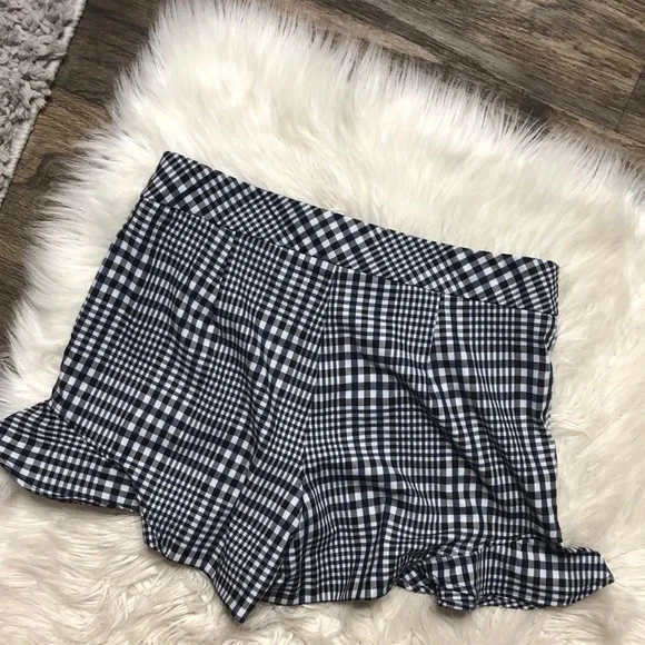 NWT Trina Turk Darton Plaid Shorts size 2 - Picture 4 of 7